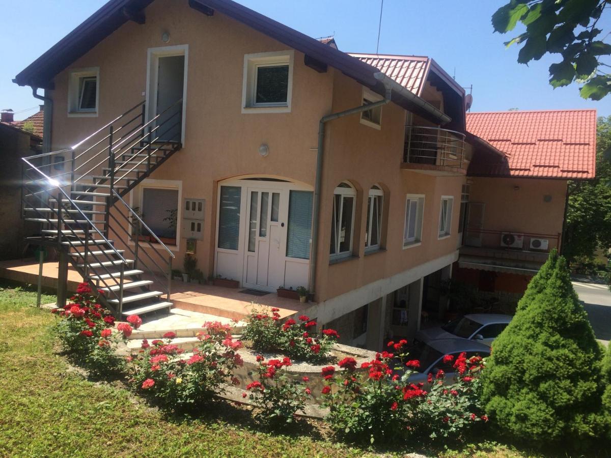 Hostel Jedvaj Krapina Bagian luar foto