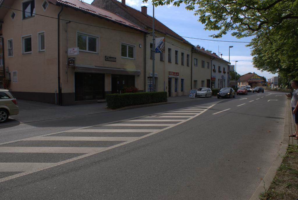 Hostel Jedvaj Krapina Bagian luar foto