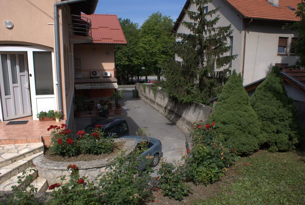 Hostel Jedvaj Krapina Bagian luar foto